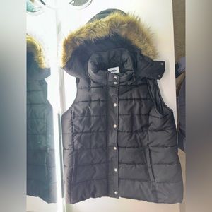 Old Navy Black Vest XL